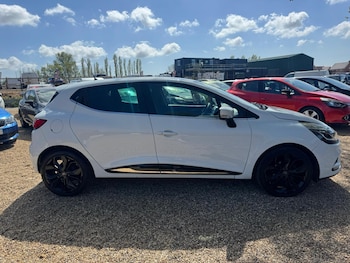 Used Renault Clio 2019 for sale - 78325641: Photo
