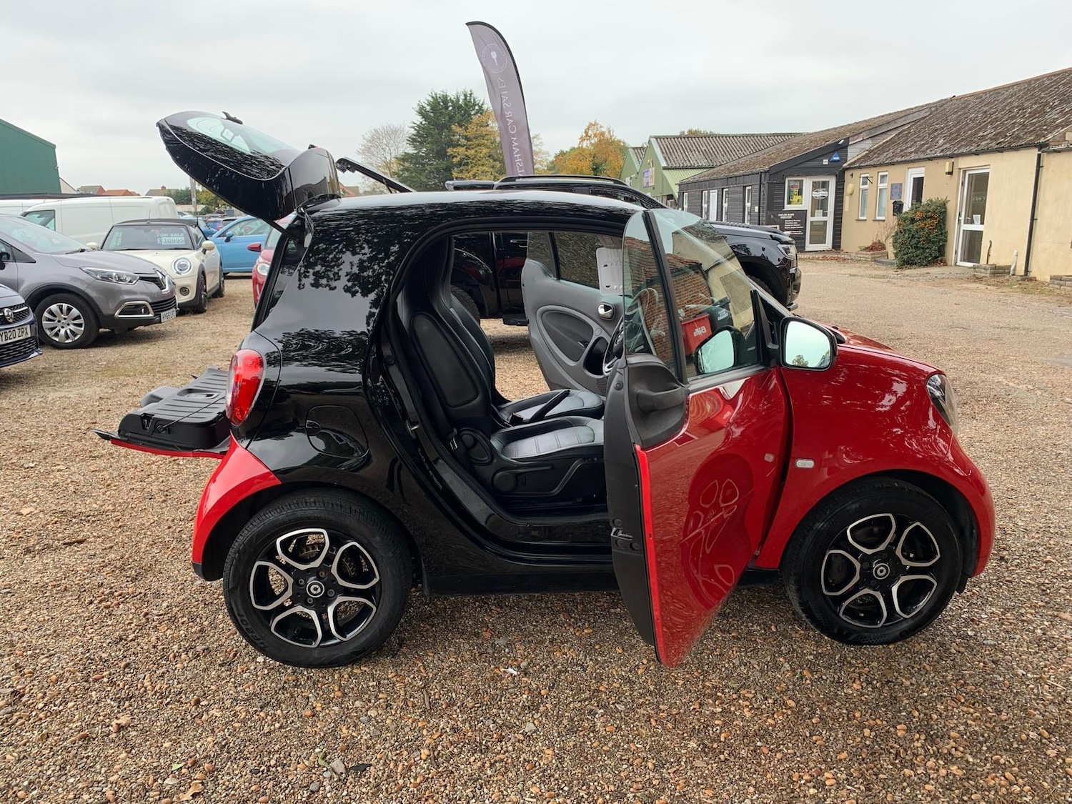 Used smart fortwo 2017 for sale - 76244406: Photo 12