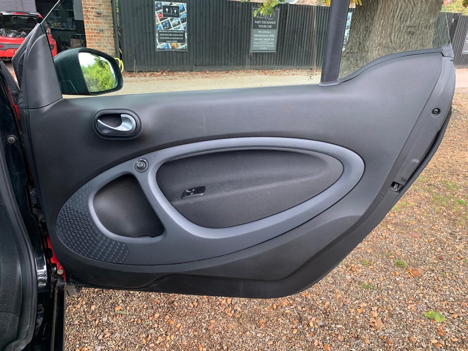 Used smart fortwo 2017 for sale - 76244406: Photo 17