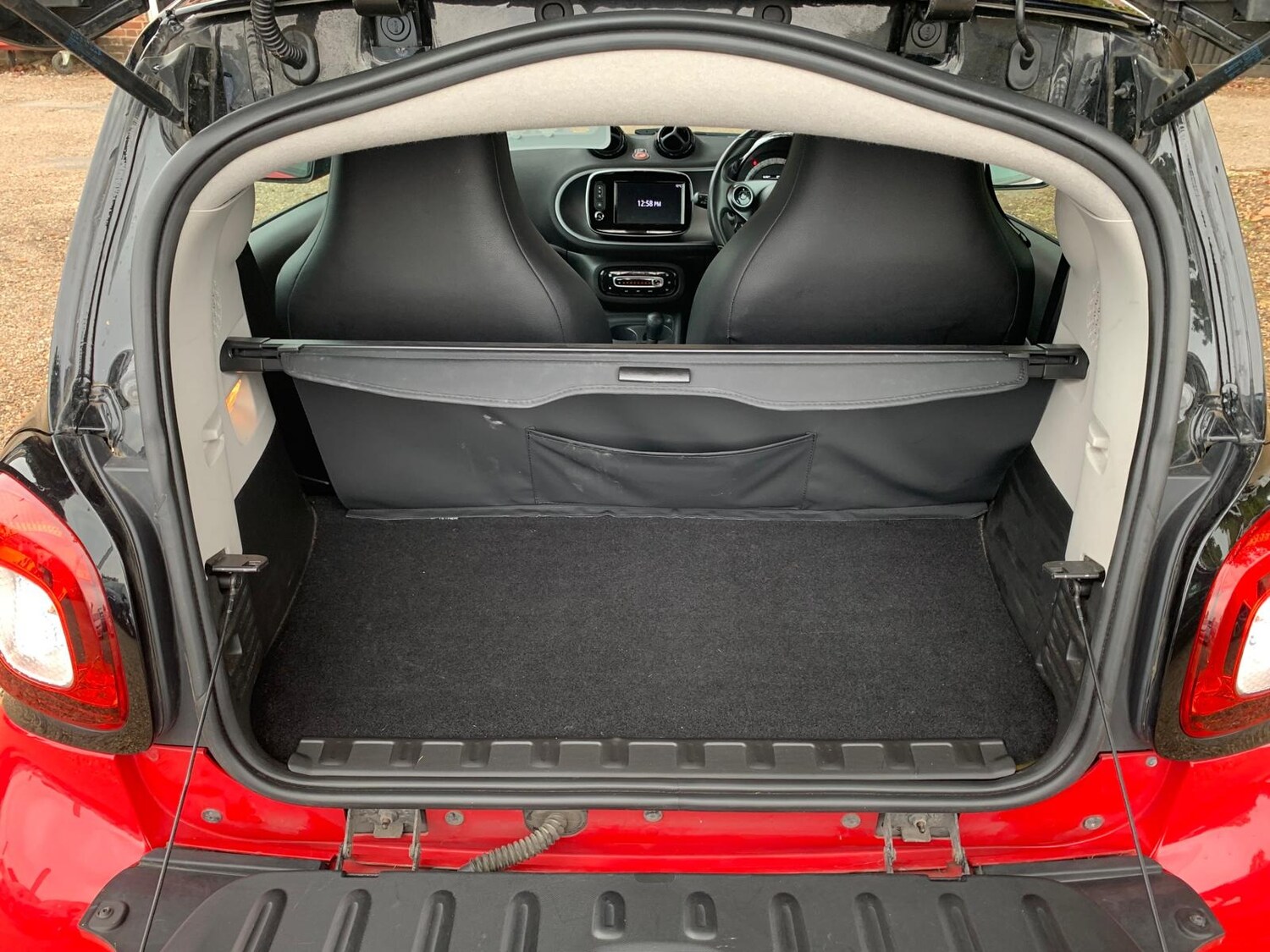 Used smart fortwo 2017 for sale - 76244406: Photo 24