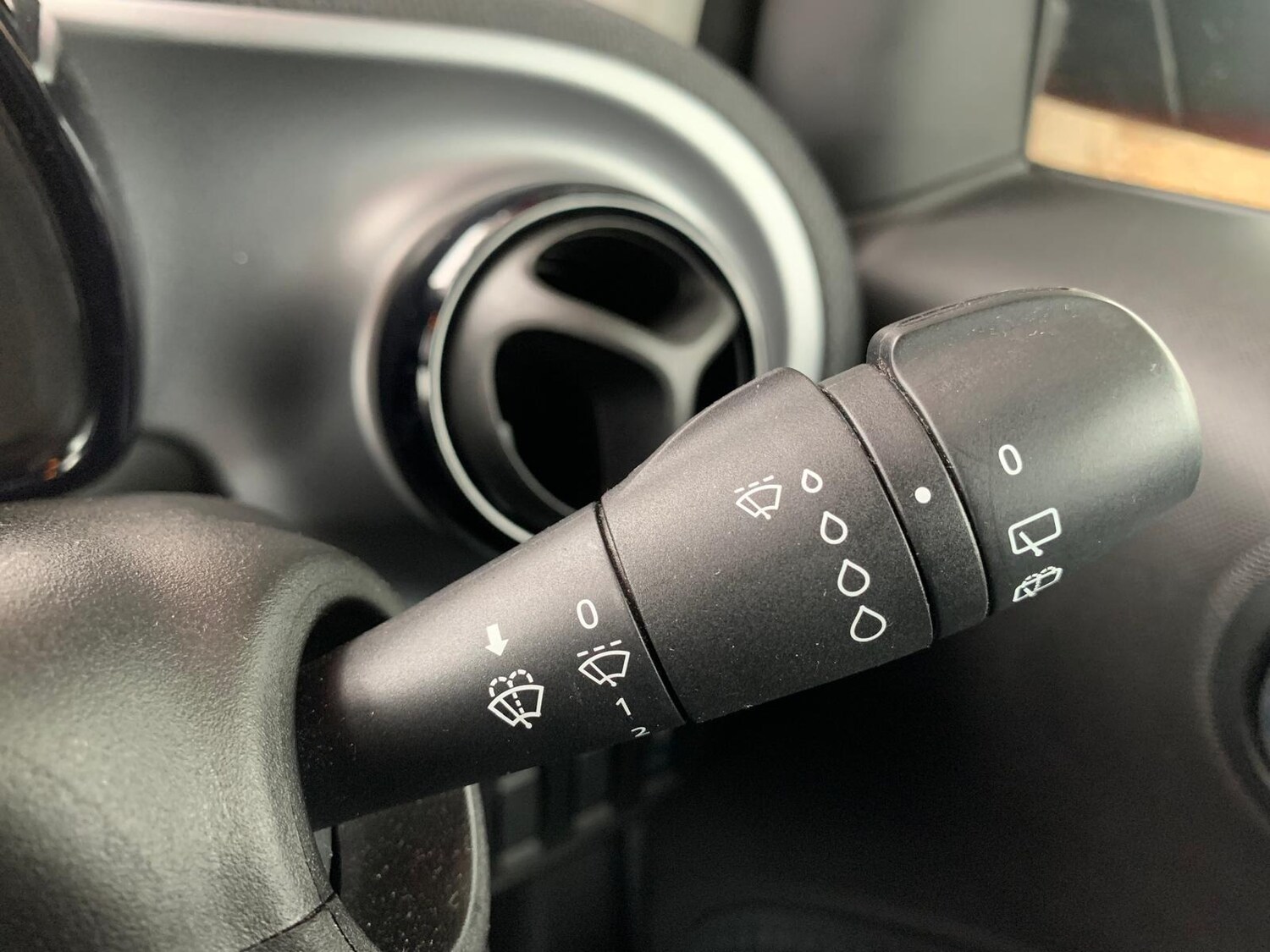 Used smart fortwo 2017 for sale - 76244406: Photo 34