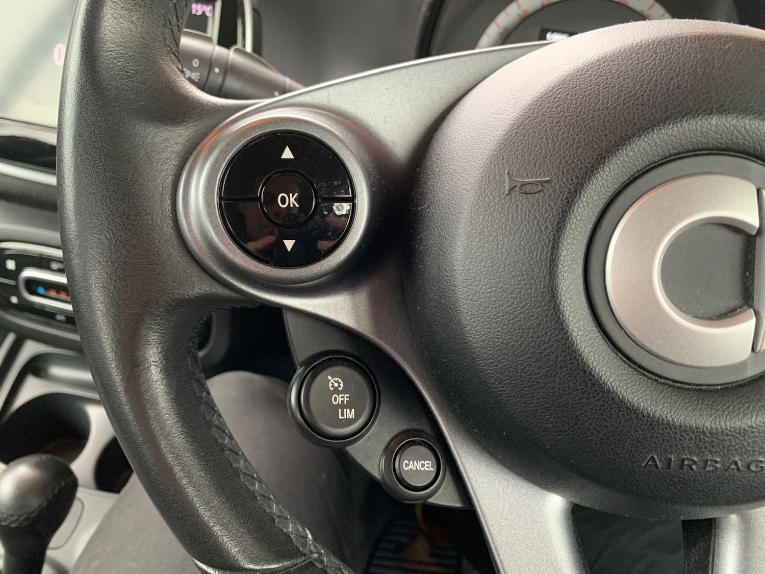 Used smart fortwo 2017 for sale - 76244406: Photo 37