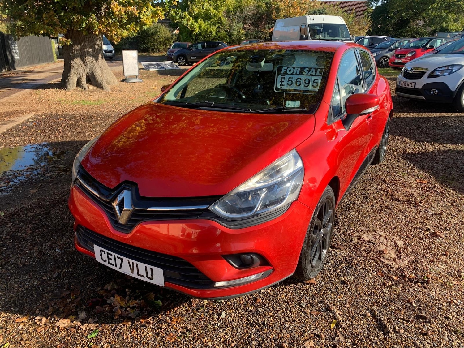 Used Renault Clio 2017 for sale - 76363430: Photo 1