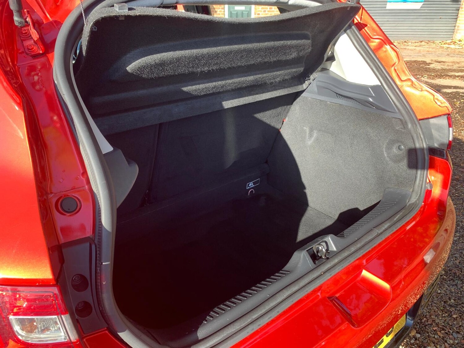 Used Renault Clio 2017 for sale - 76363430: Photo 25