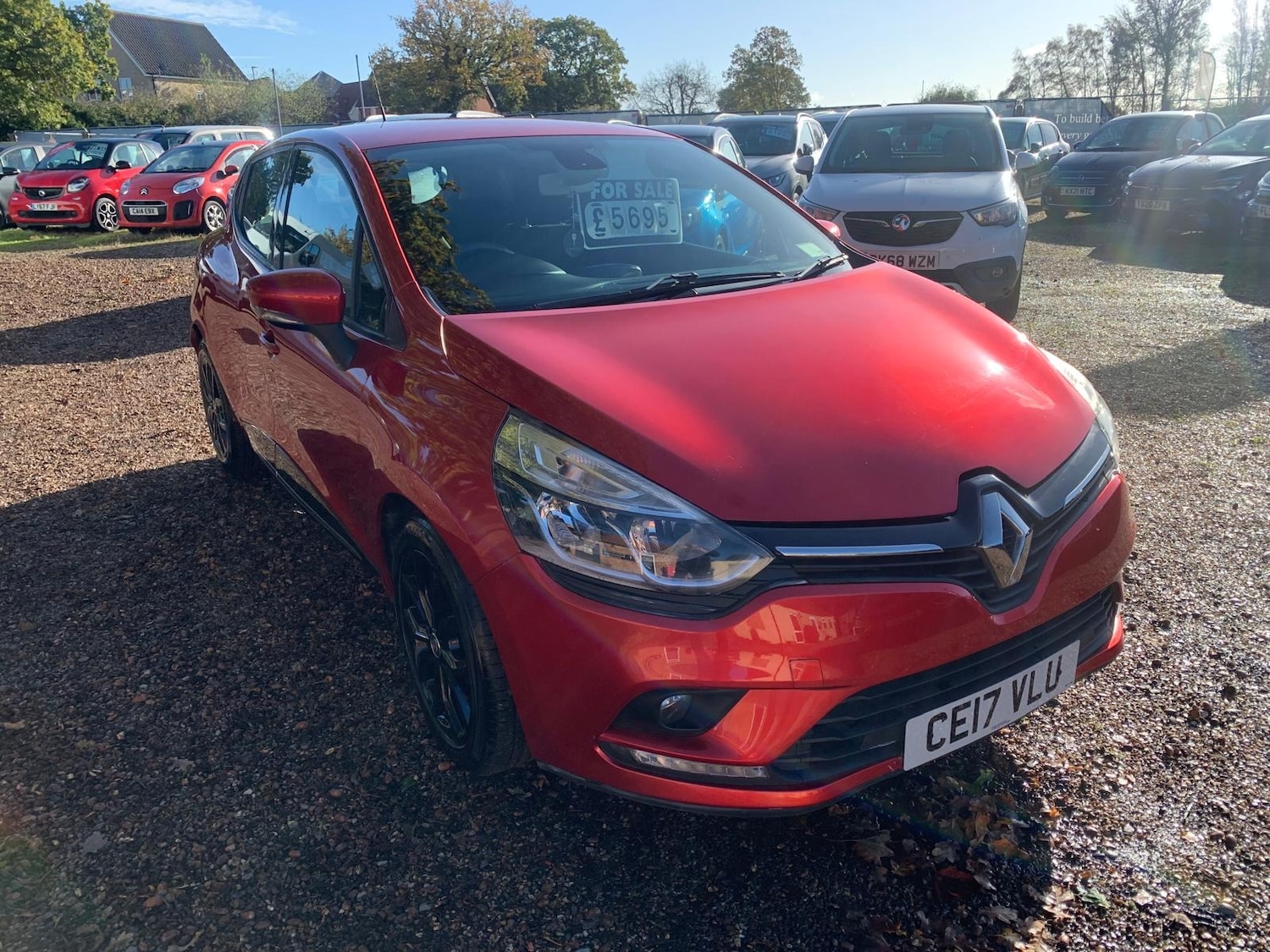 Used Renault Clio 2017 for sale - 76363430: Photo 3