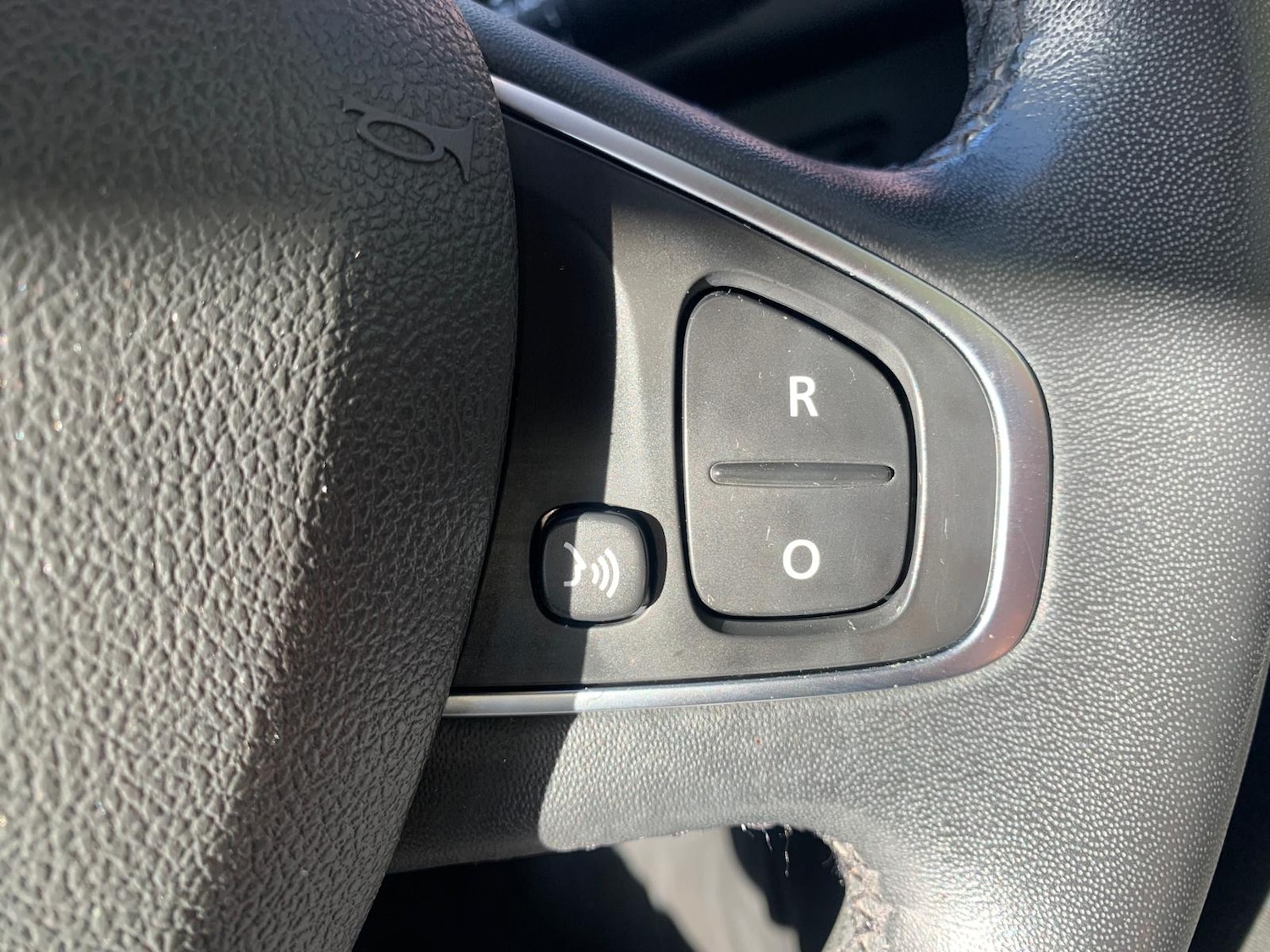 Used Renault Clio 2017 for sale - 76363430: Photo 36