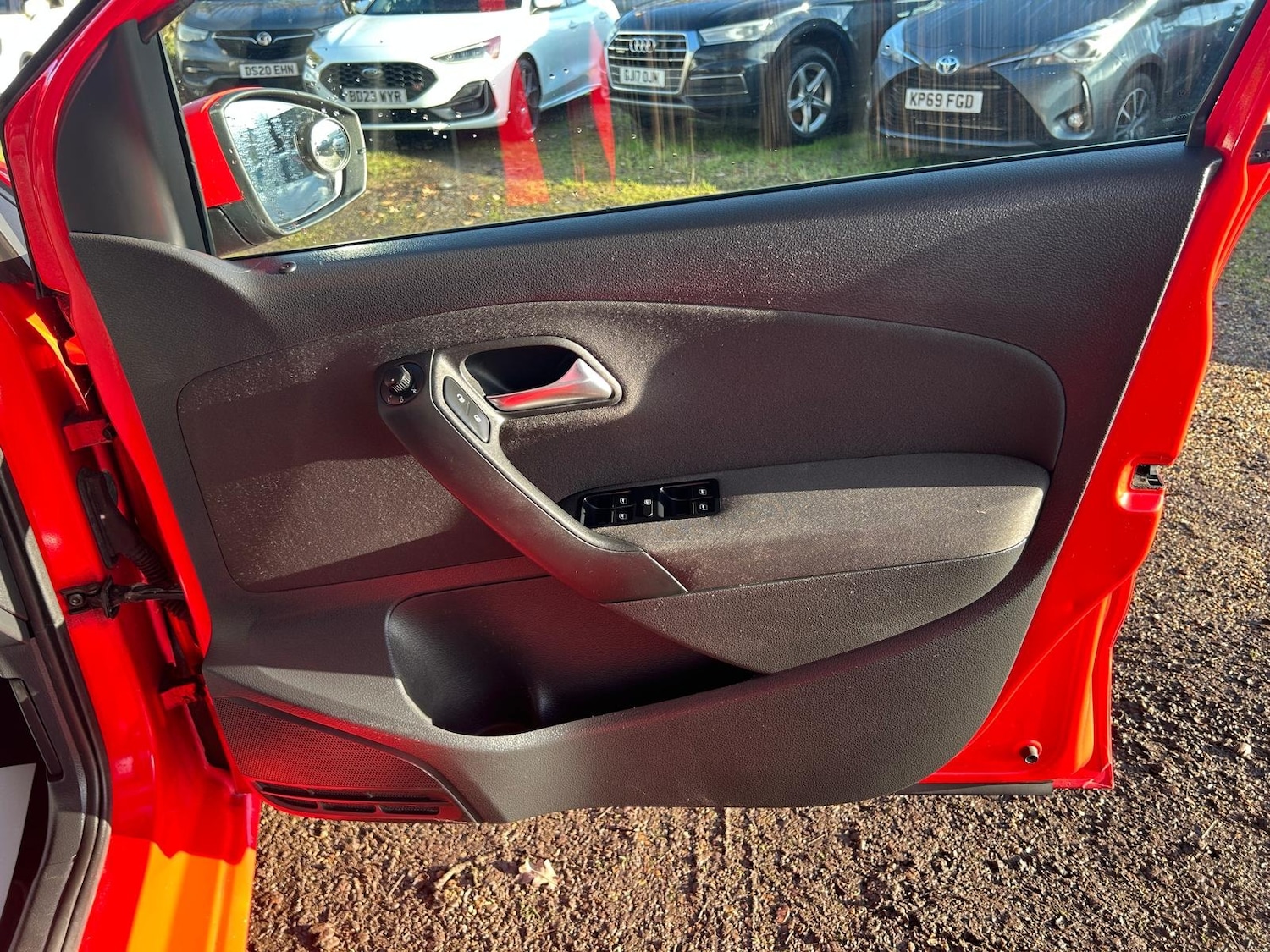 Used Volkswagen Polo 2011 for sale - 77417979: Photo 20