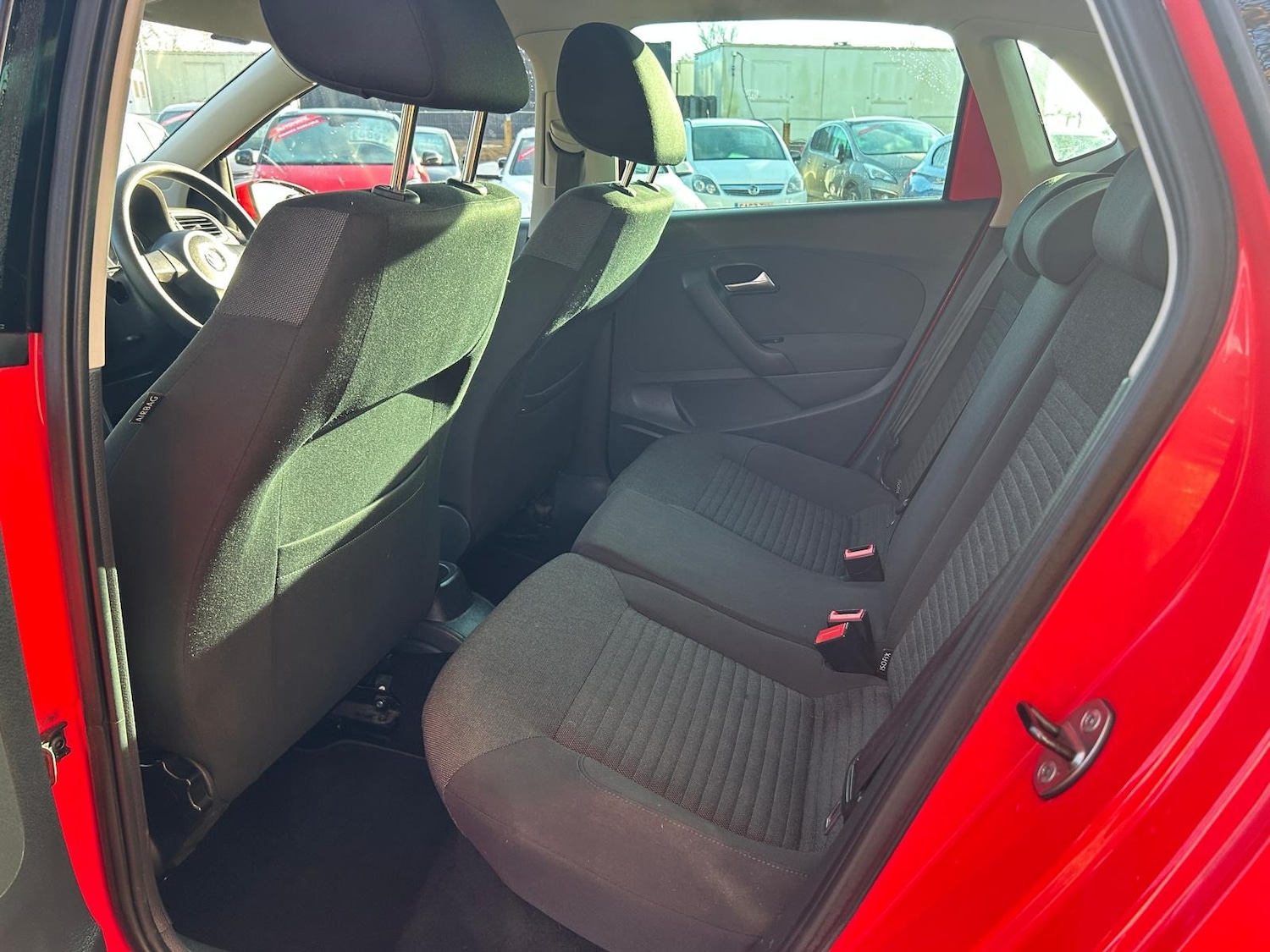 Used Volkswagen Polo 2011 for sale - 77417979: Photo 28