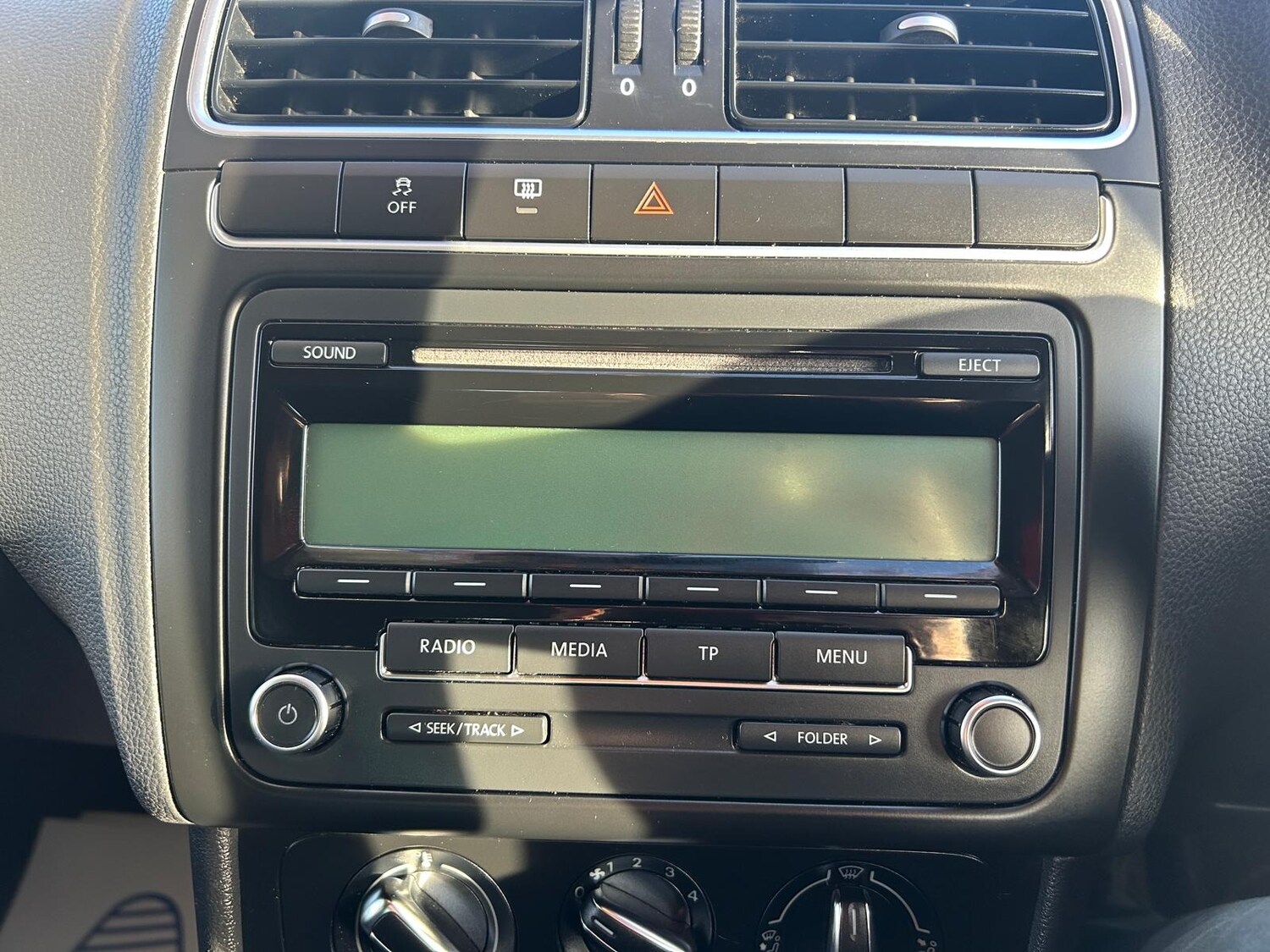 Used Volkswagen Polo 2011 for sale - 77417979: Photo 37