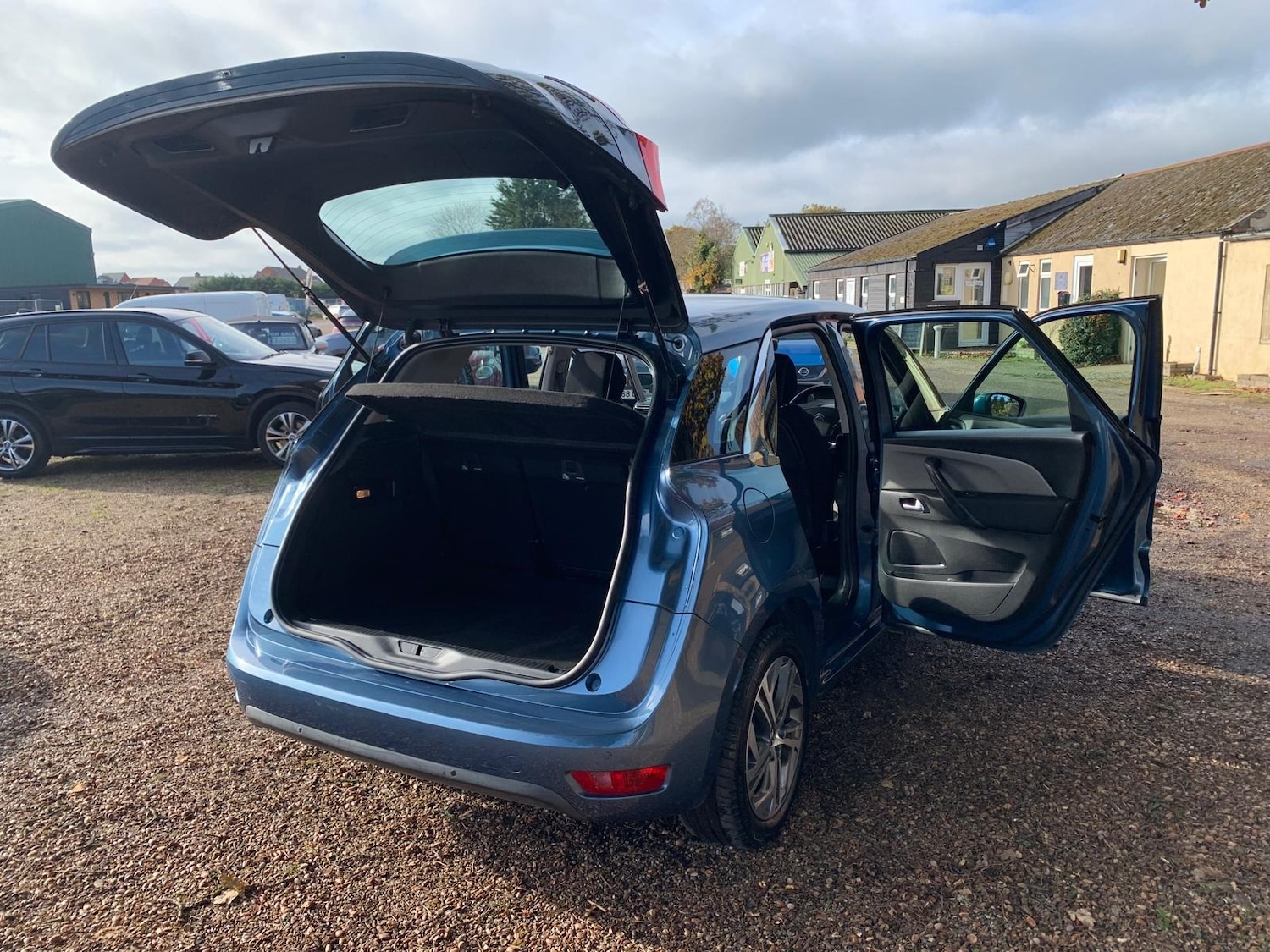 Used Citroen C4 Picasso 2015 for sale - 76422413: Photo 13