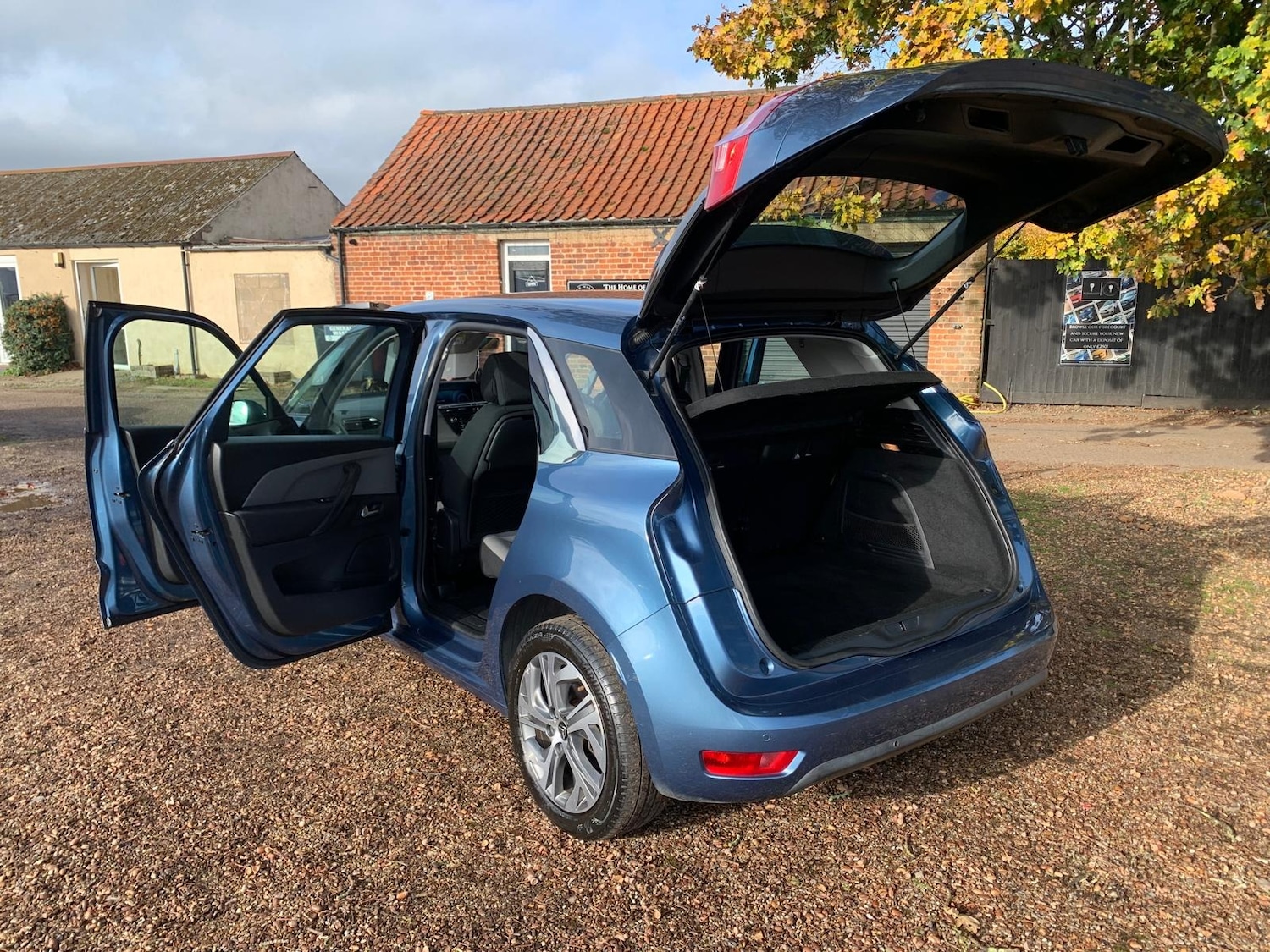 Used Citroen C4 Picasso 2015 for sale - 76422413: Photo 15