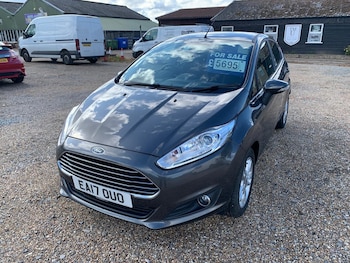 2017 (17) - 1.25 82 Zetec 5dr
