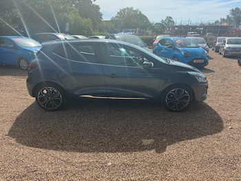 Used Renault Clio 2018 for sale - 78775558: Photo
