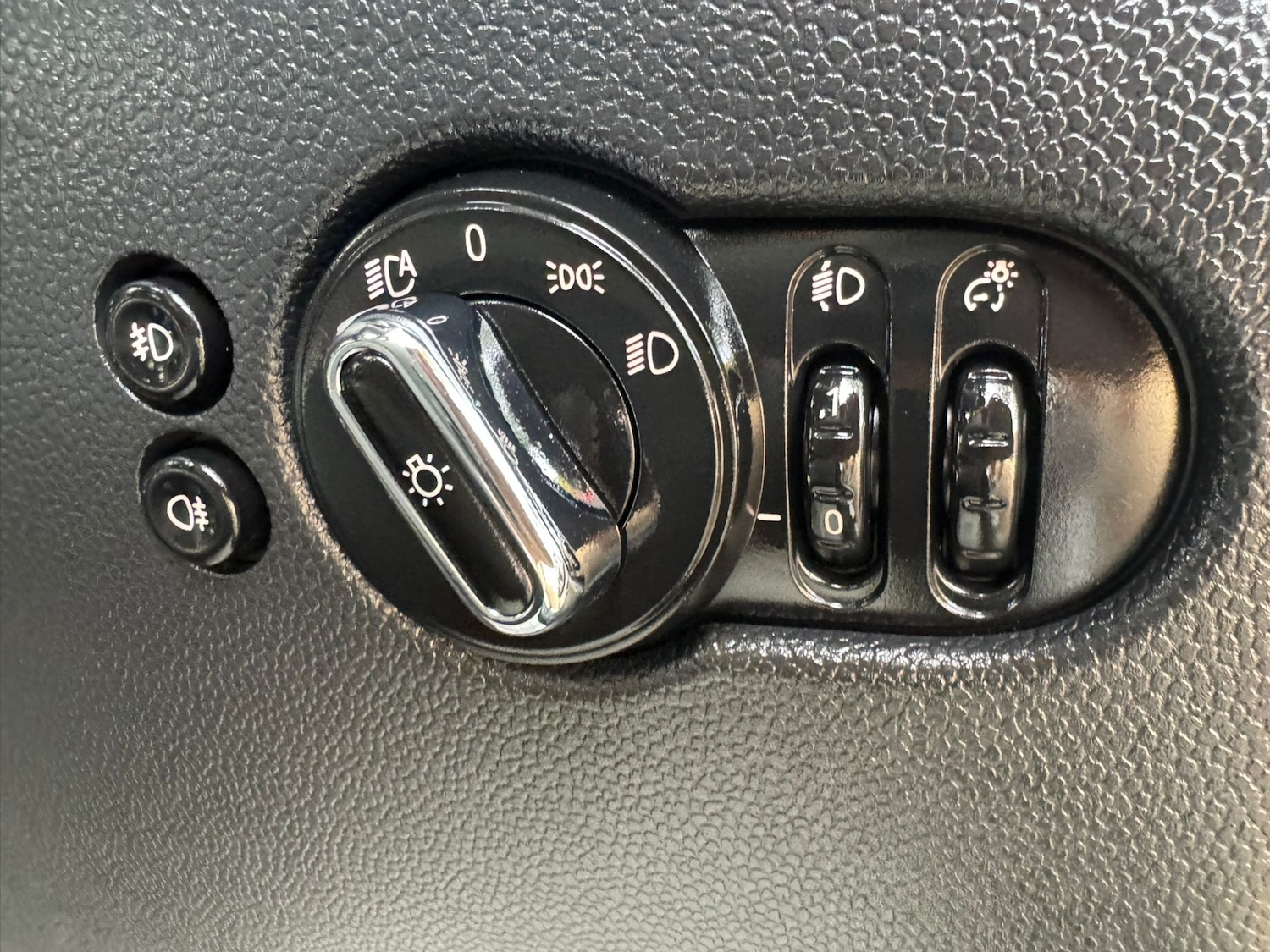 Used MINI Convertible 2020 for sale - 78121370: Photo 24