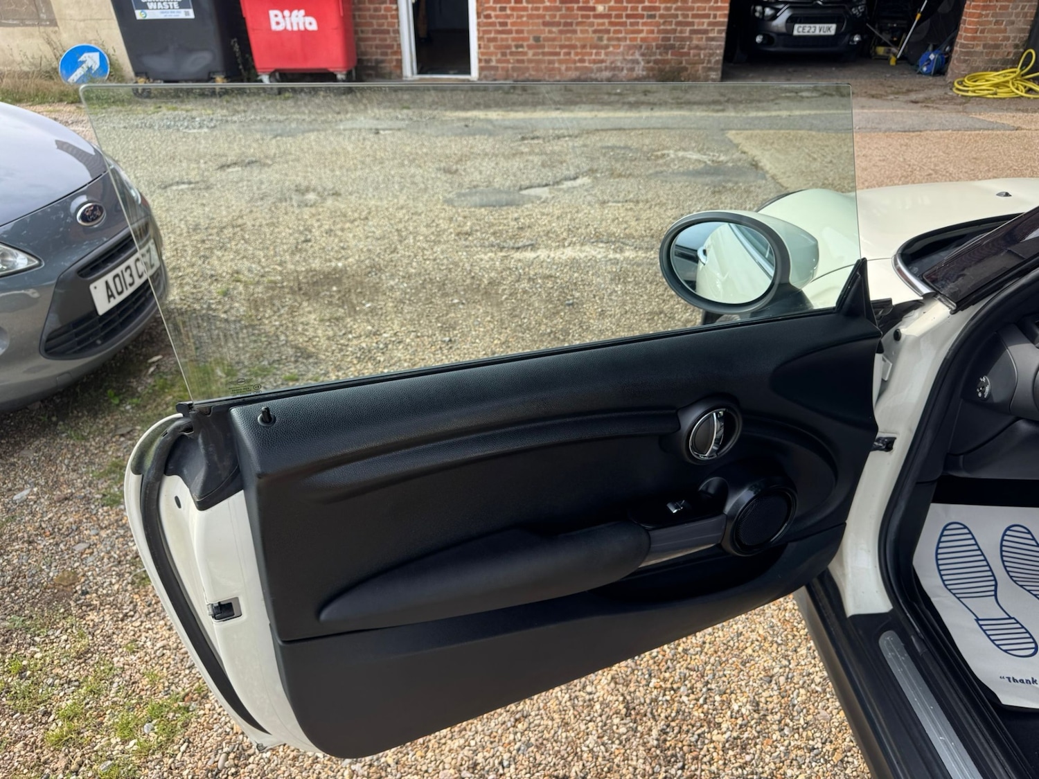 Used MINI Convertible 2020 for sale - 78121370: Photo 35