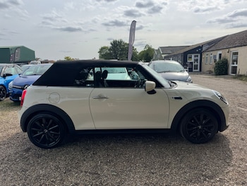 Used MINI Convertible 2020 for sale - 78121370: Photo