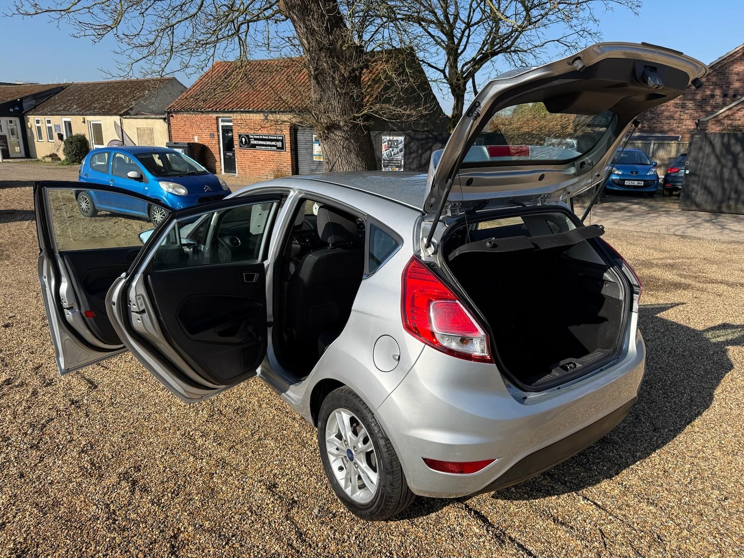 Used Ford Fiesta 2015 for sale - 77759076: Photo 10