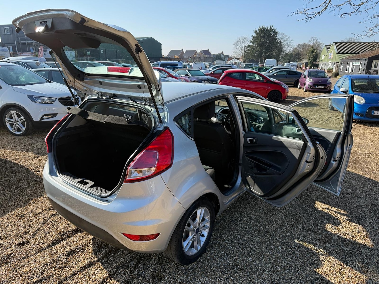 Used Ford Fiesta 2015 for sale - 77759076: Photo 12