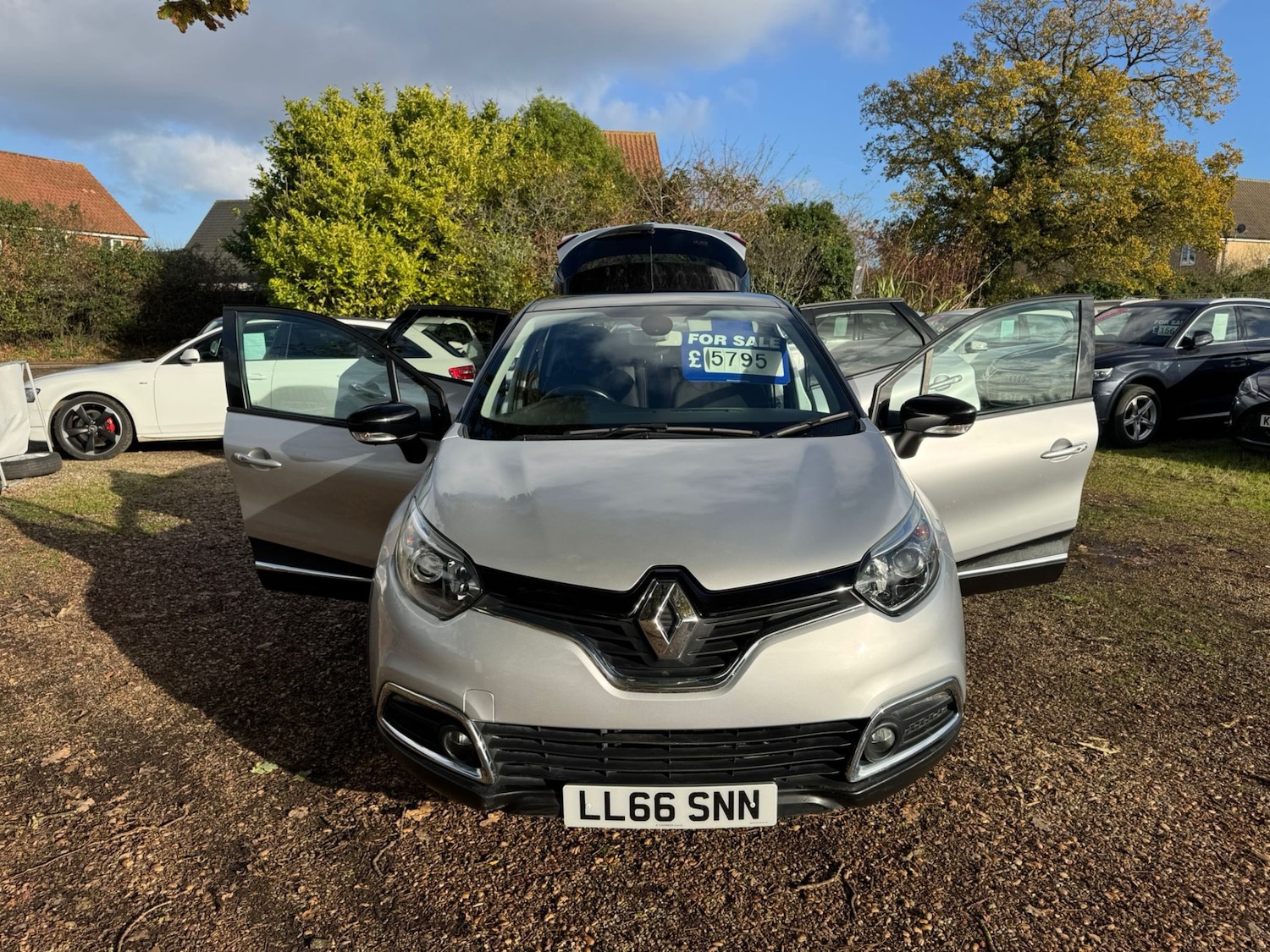 Used Renault Captur 2016 for sale - 76613509: Photo 10