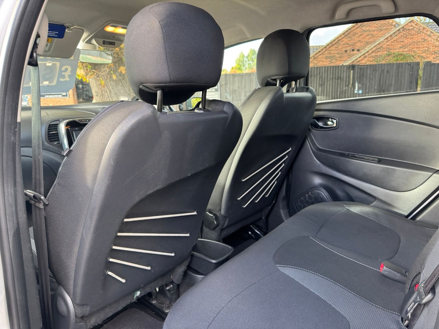 Used Renault Captur 2016 for sale - 76613509: Photo 26