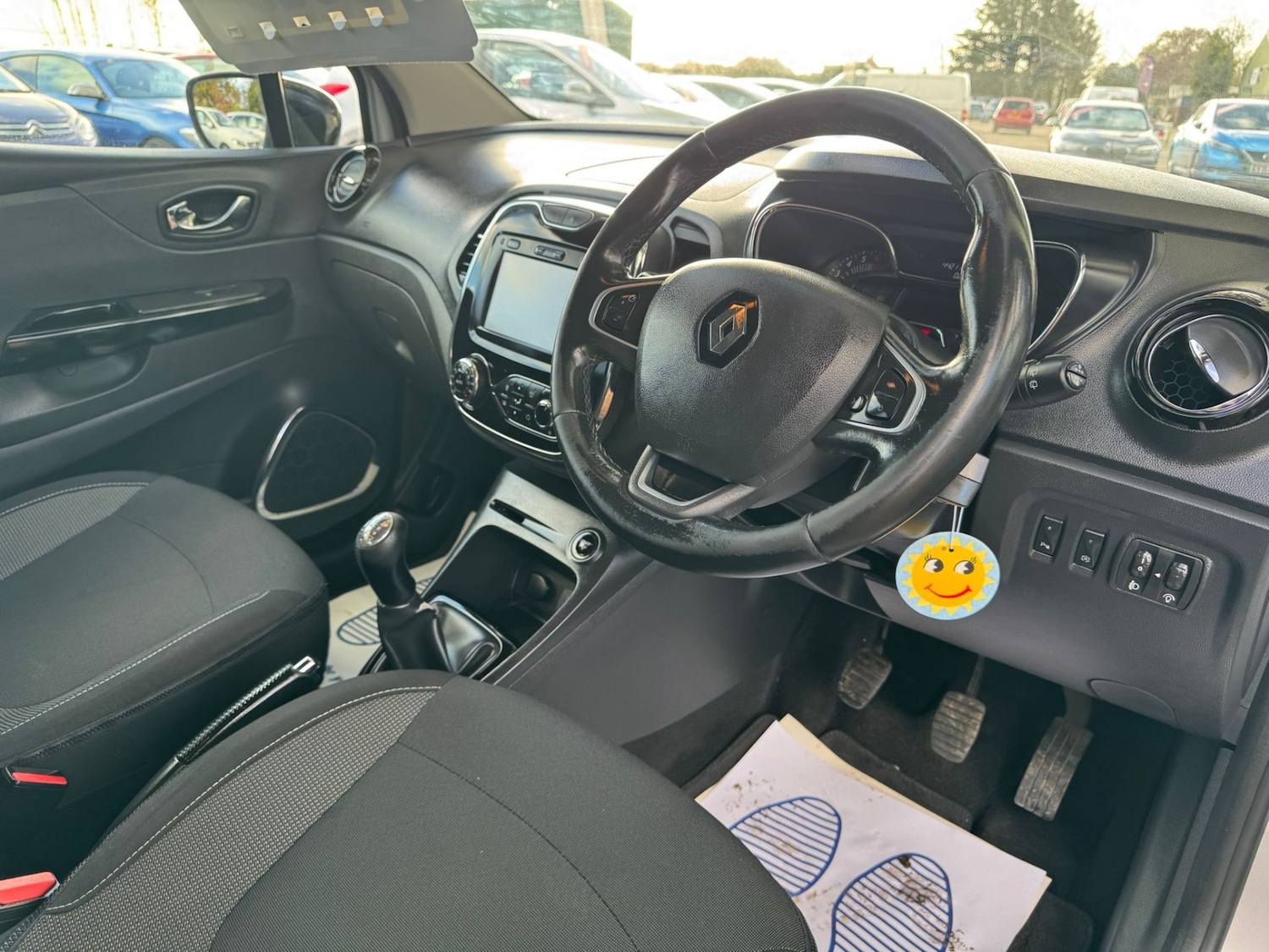 Used Renault Captur 2016 for sale - 76613509: Photo 29