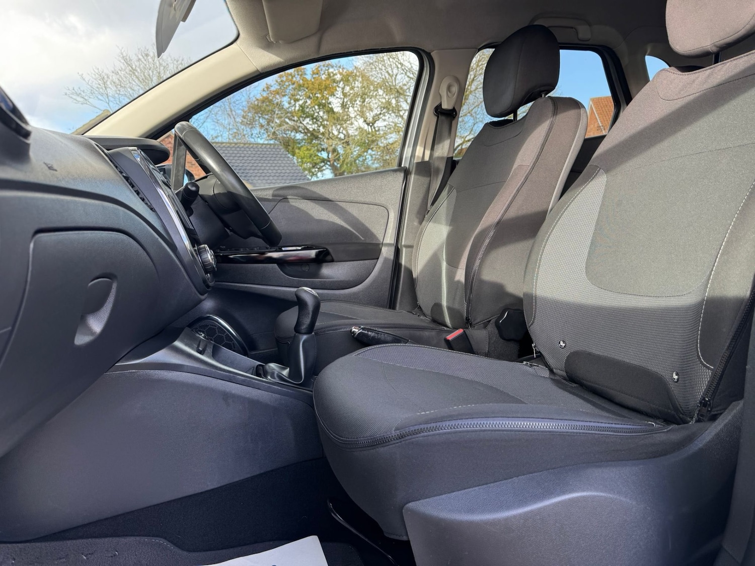 Used Renault Captur 2016 for sale - 76613509: Photo 36