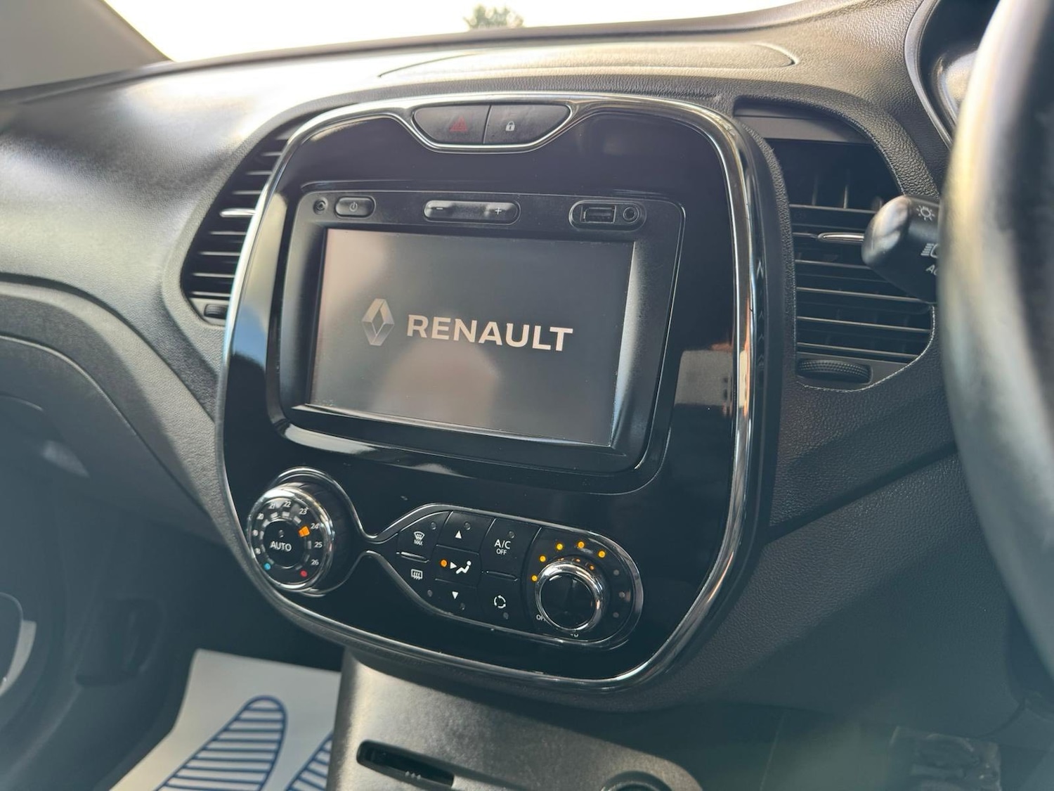 Used Renault Captur 2016 for sale - 76613509: Photo 38