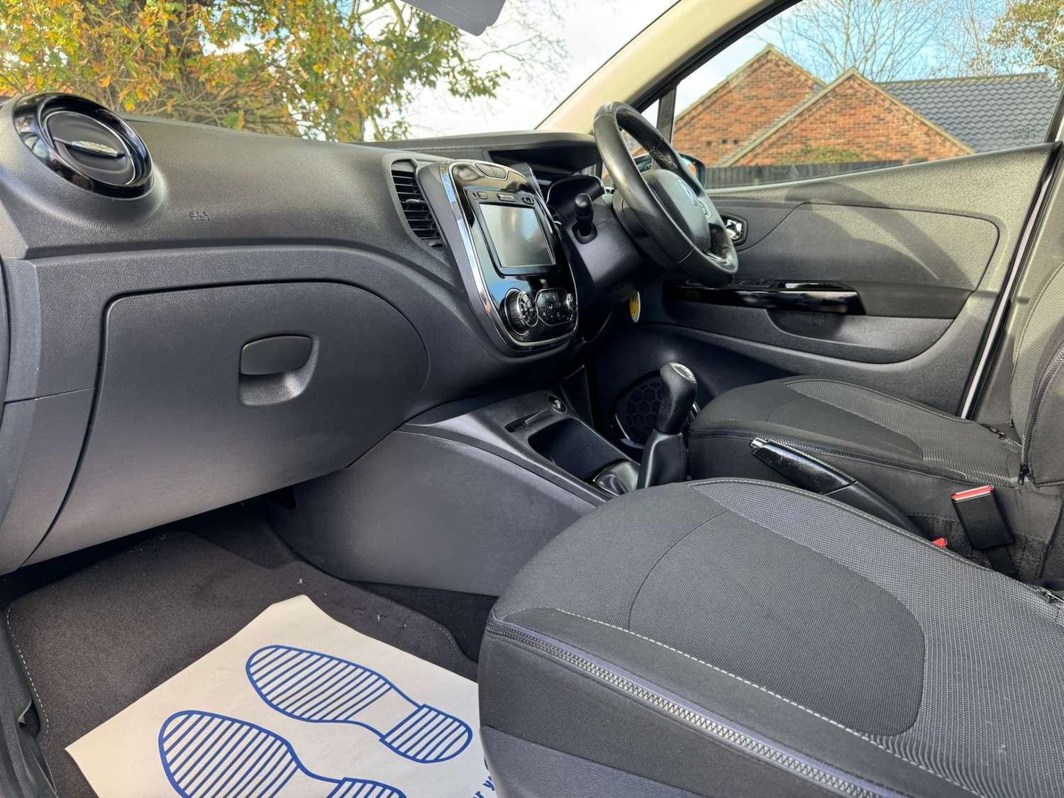 Used Renault Captur 2016 for sale - 76613509: Photo 40