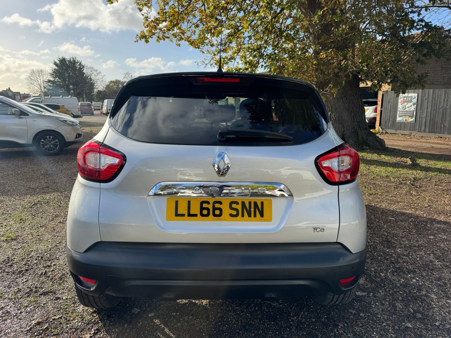 Used Renault Captur 2016 for sale - 76613509: Photo 6