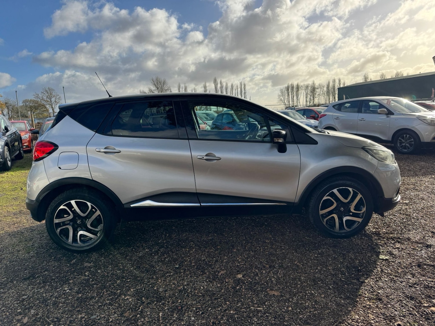 Used Renault Captur 2016 for sale - 76613509: Photo 8