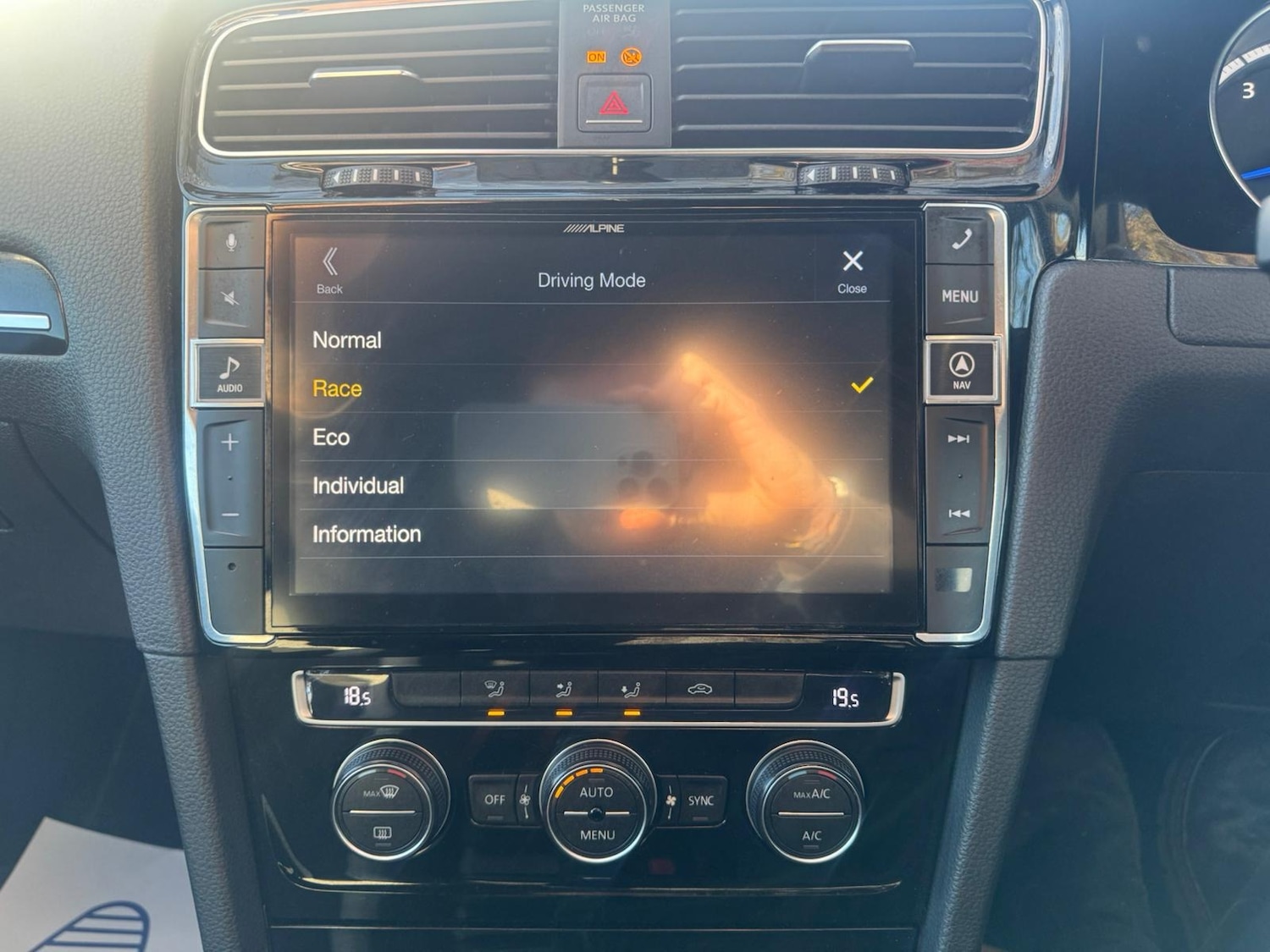 Used Volkswagen Golf 2015 for sale - 77312398: Photo 19