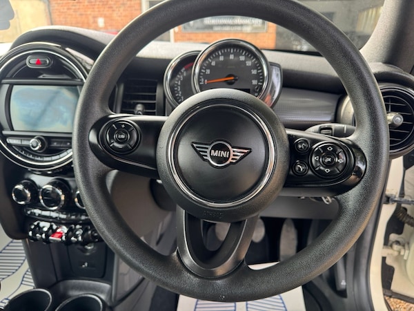 Used MINI Convertible 2020 for sale - 75503498: Photo 26