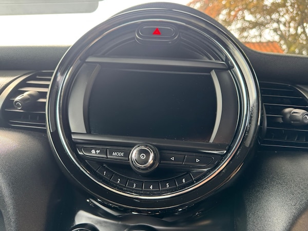 Used MINI Convertible 2020 for sale - 75503498: Photo 33