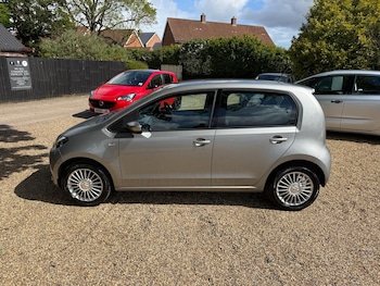 Used Volkswagen up! 2016 for sale - 78565485: Photo