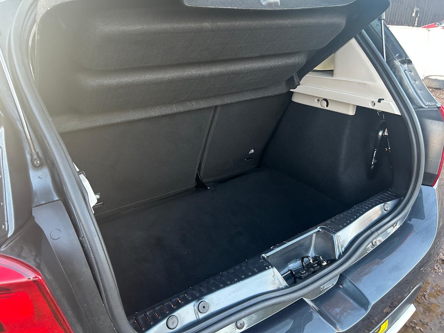 Used Dacia Sandero Stepway 2018 for sale - 76807083: Photo 25