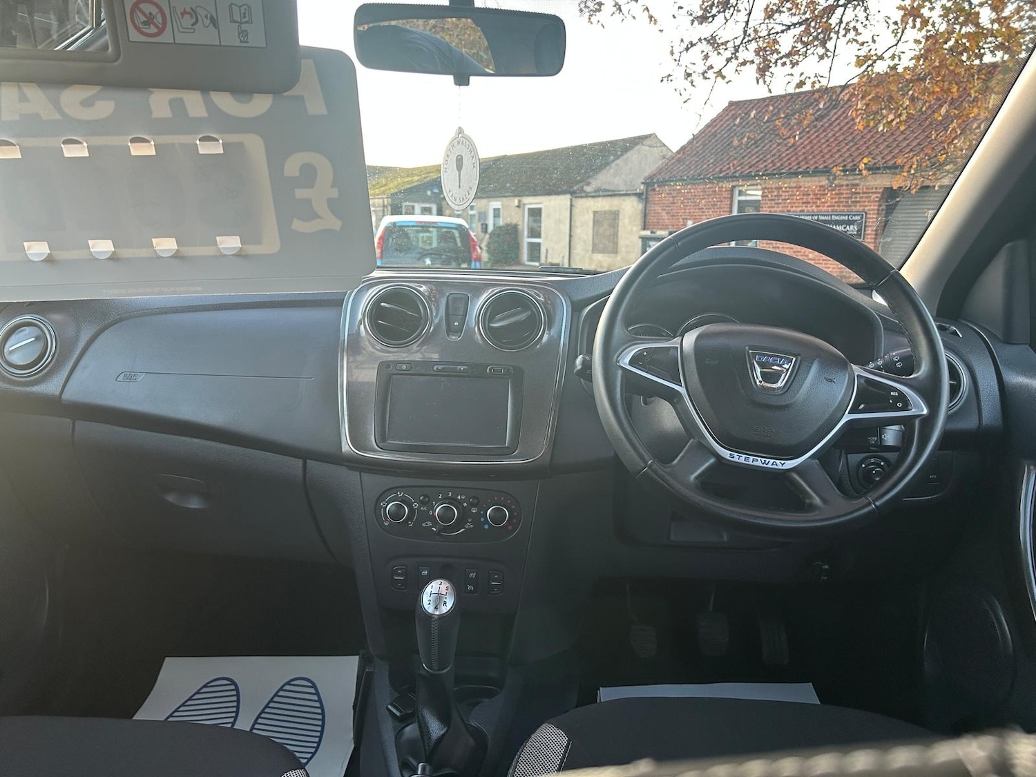 Used Dacia Sandero Stepway 2018 for sale - 76807083: Photo 31