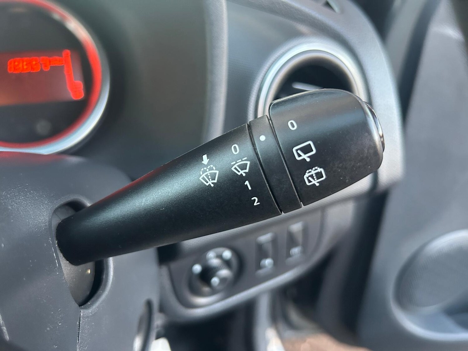 Used Dacia Sandero Stepway 2018 for sale - 76807083: Photo 35