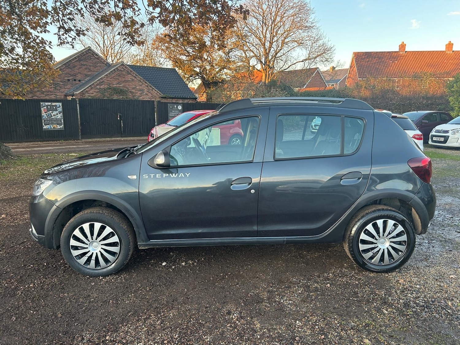 Used Dacia Sandero Stepway 2018 for sale - 76807083: Photo 8