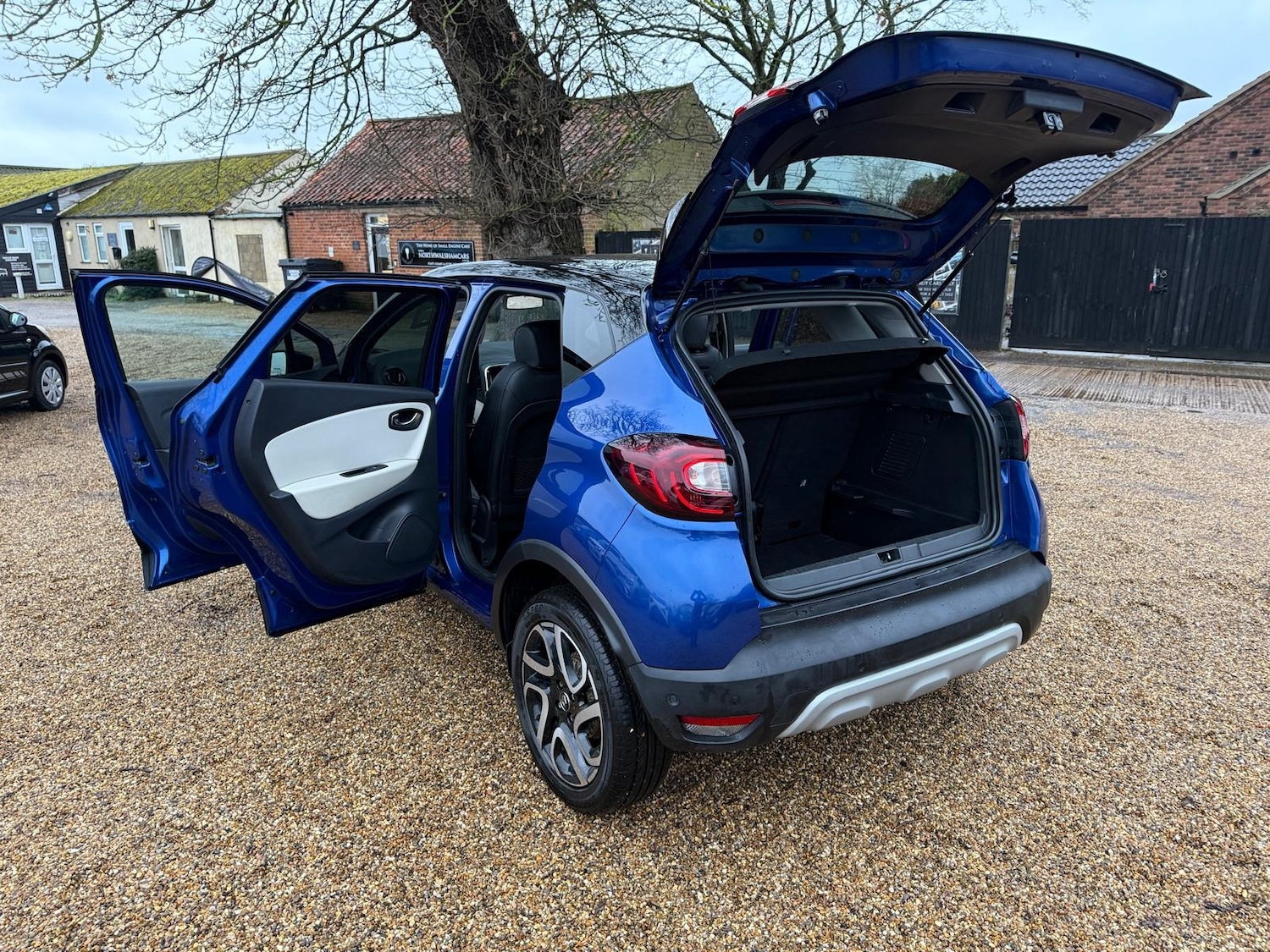 Used Renault Captur 2019 for sale - 77541327: Photo 12