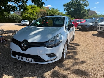 Used Renault Clio 2017 for sale - 79055488: Photo
