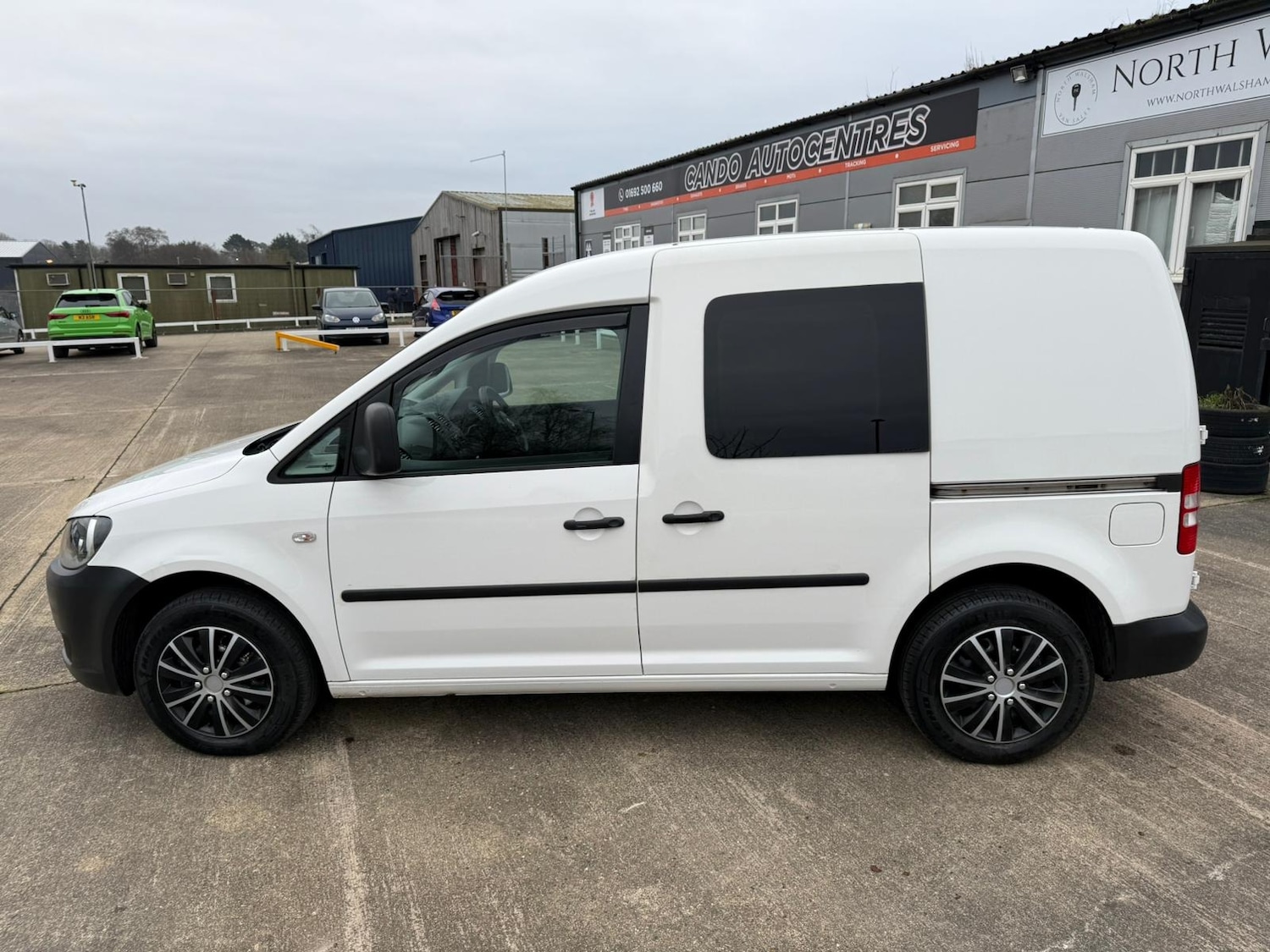 Used Volkswagen Caddy 2013 for sale - 77339523: Photo 8