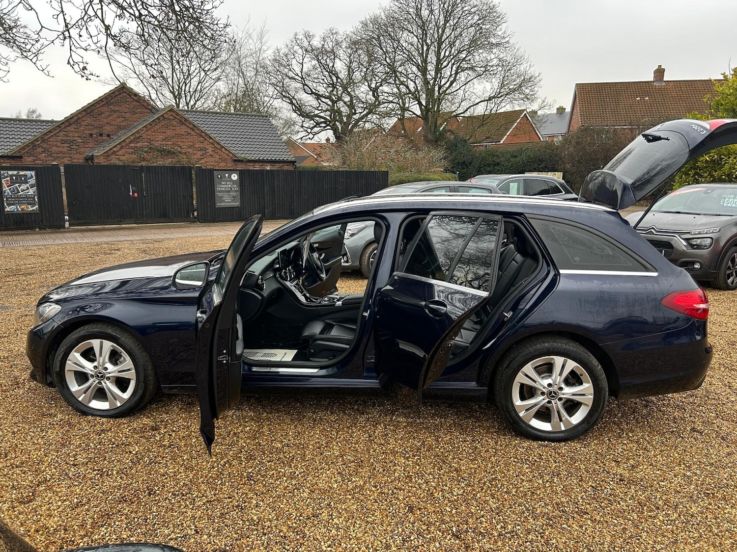 Used Mercedes-Benz C Class 2017 for sale - 77296610: Photo 16