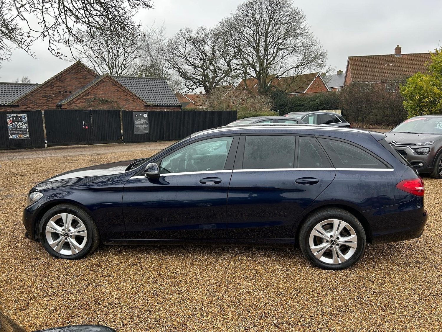 Used Mercedes-Benz C Class 2017 for sale - 77296610: Photo 8