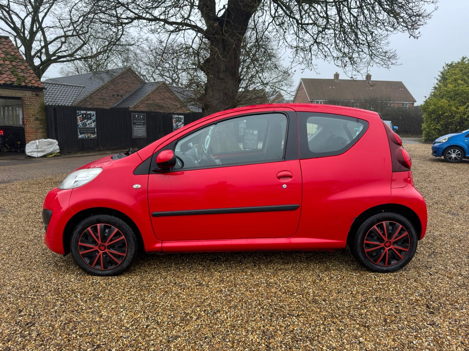 Used Peugeot 107 2014 for sale - 77502587: Photo 8
