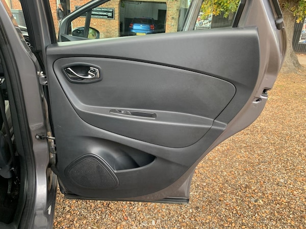 Used Renault Captur 2015 for sale - 76234214: Photo 20