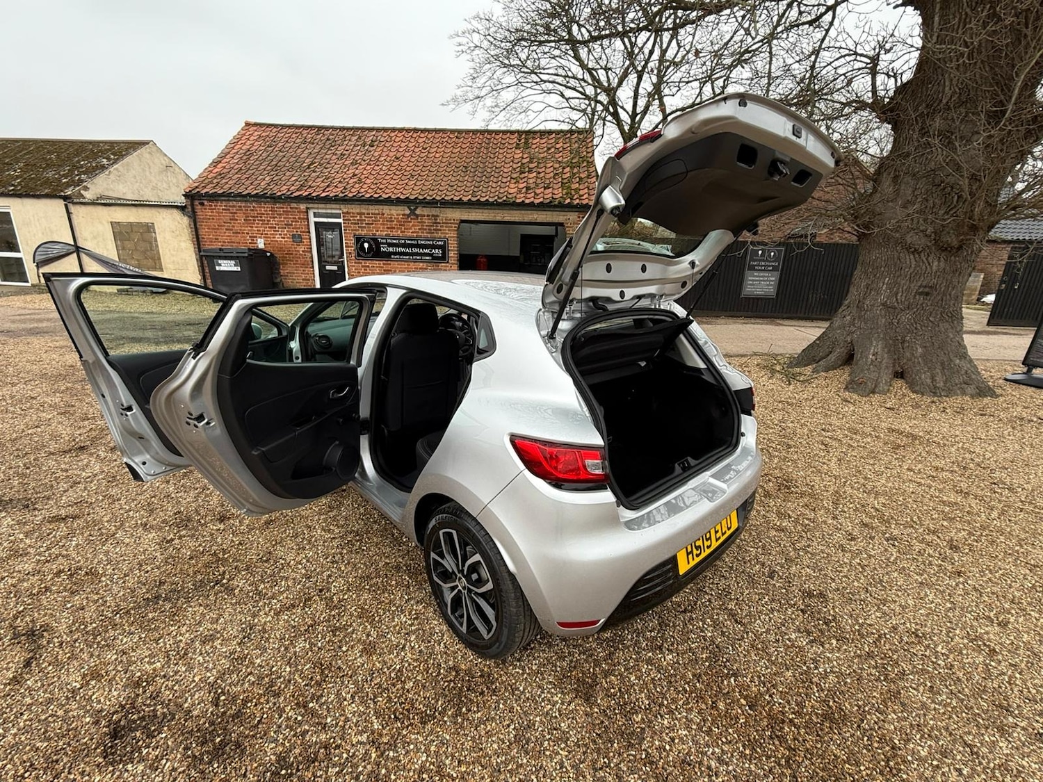 Used Renault Clio 2019 for sale - 77339250: Photo 11