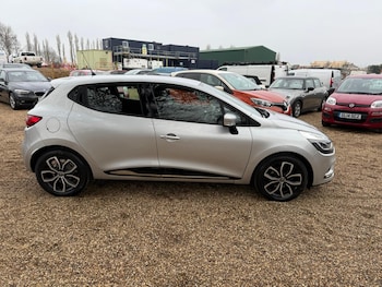 Used Renault Clio 2019 for sale - 77339250: Photo