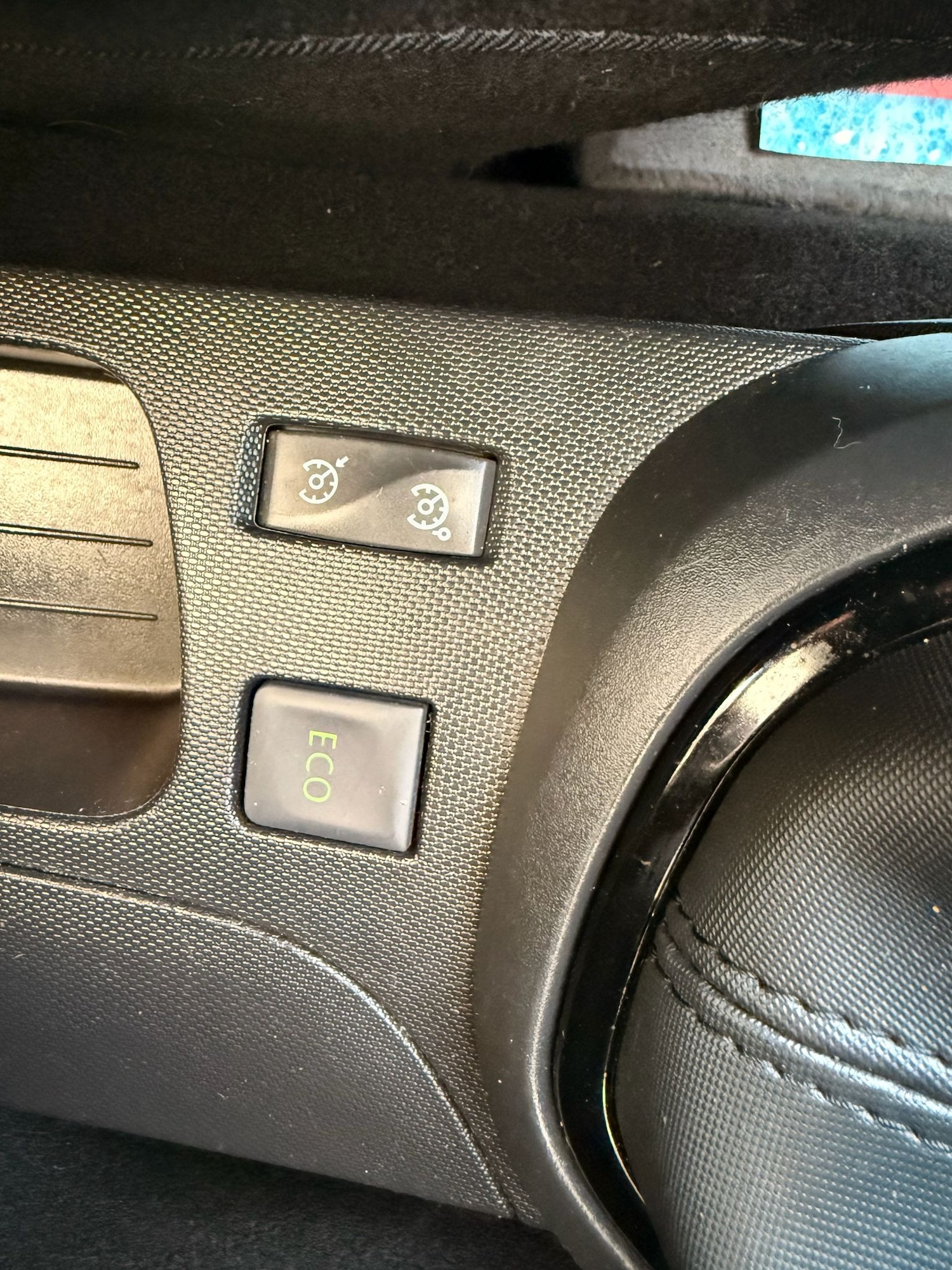 Used Renault Captur 2015 for sale - 77918238: Photo 22