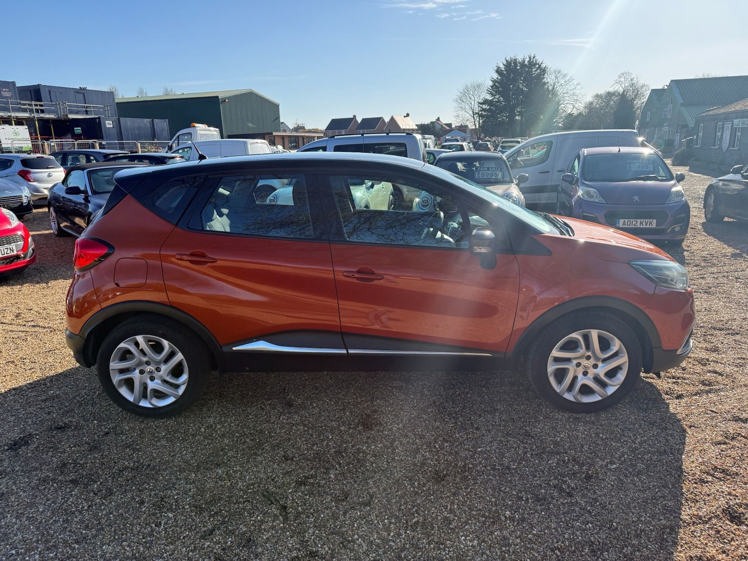 Used Renault Captur 2015 for sale - 77918238: Photo 3