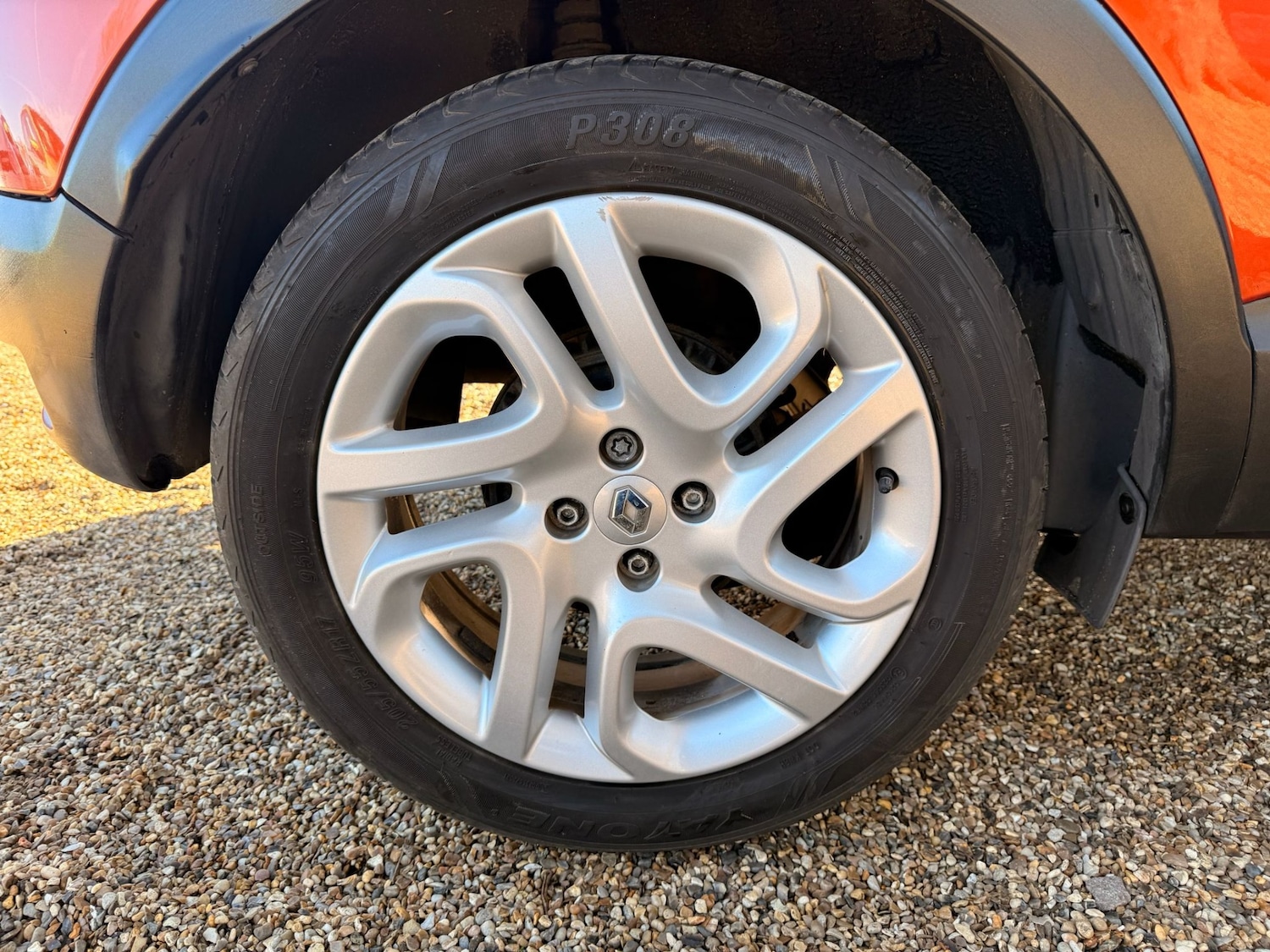 Used Renault Captur 2015 for sale - 77918238: Photo 30